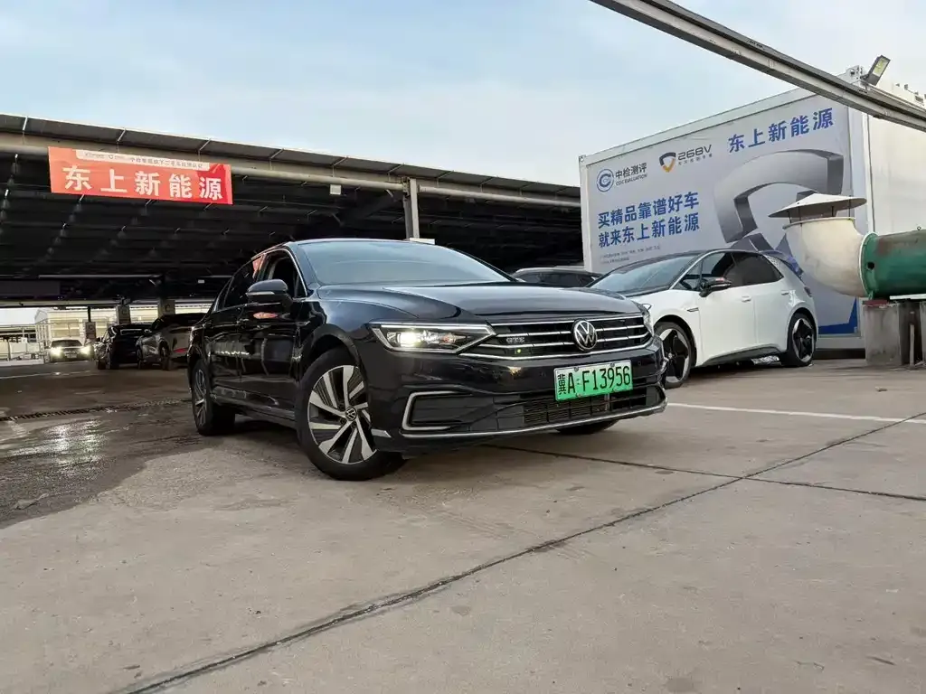 Volkswagen Magotan GTE PHEV 2022 из CN, фото 4