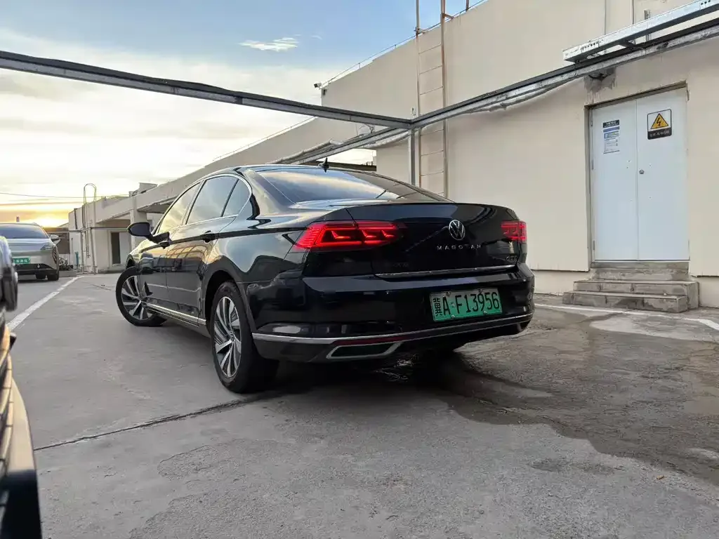 Volkswagen Magotan GTE PHEV 2022 из CN, фото 6