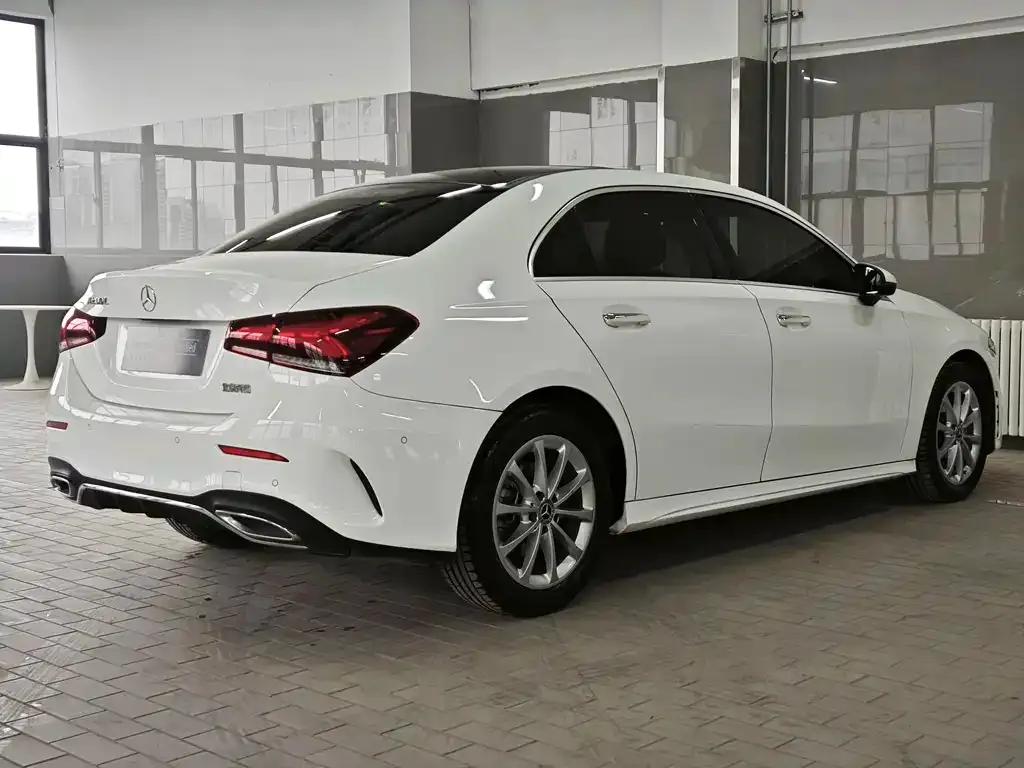 Mercedes-Benz A-Class — фото 9