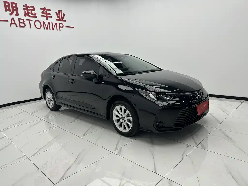 Toyota Corolla — фото 10