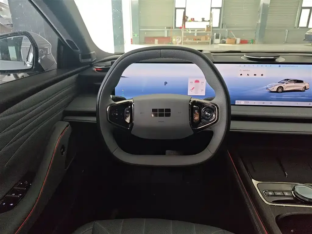 Geely Galaxy E8 2025 из CN, фото 6