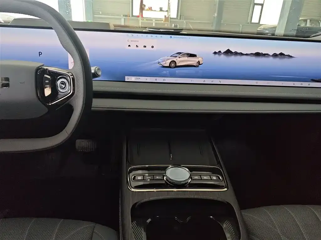 Geely Galaxy E8 2025 из CN, фото 7