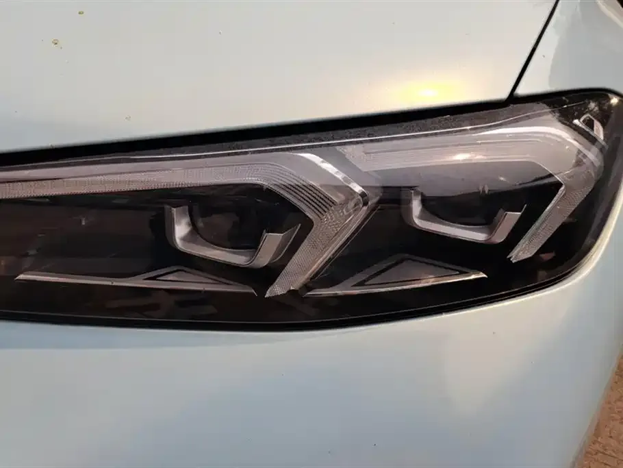 BMW 3 Series 2023 из CN, фото 2