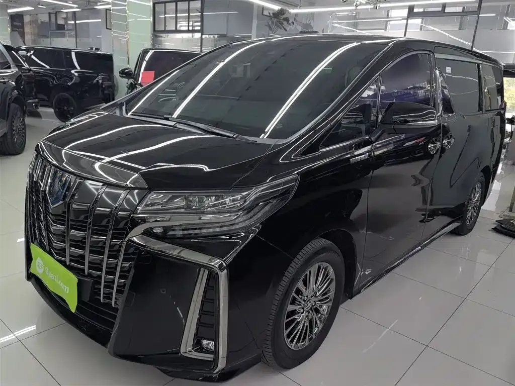 Toyota Alphard 2023 из CN, фото 1