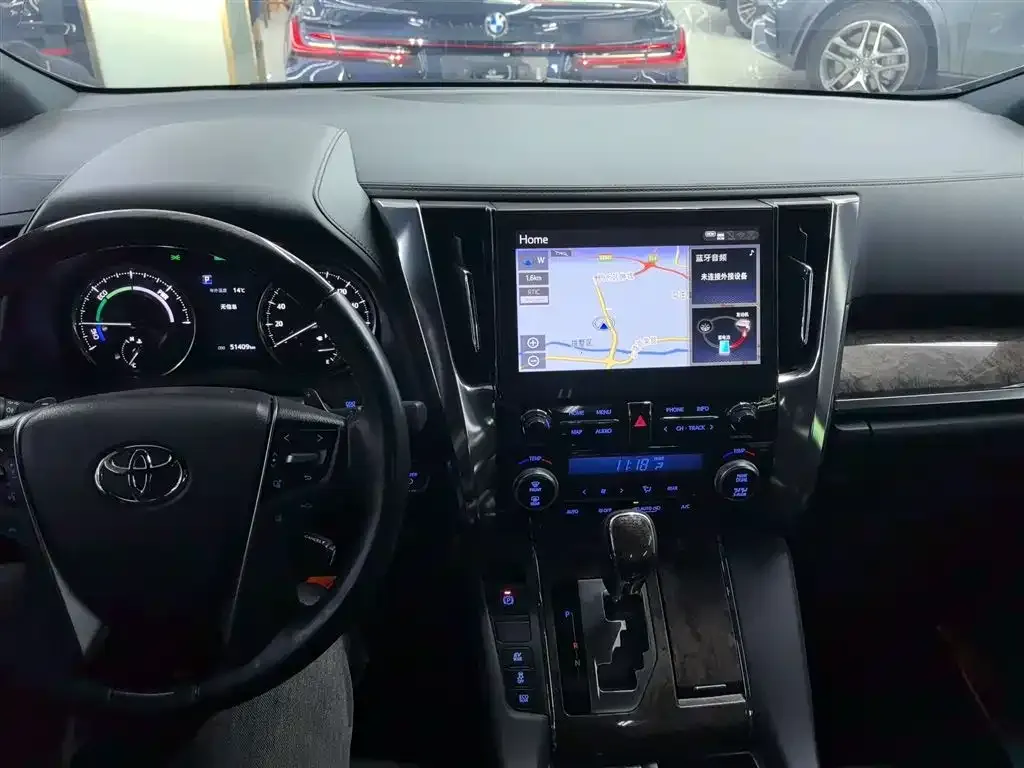 Toyota Alphard 2023 из CN, фото 10