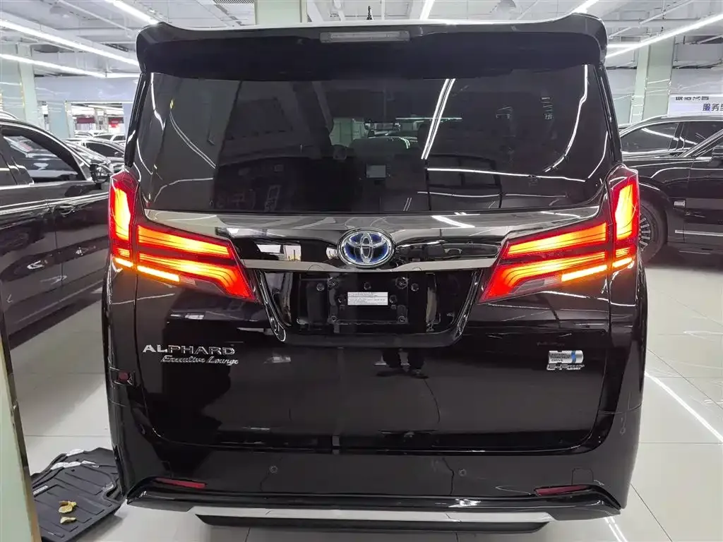 Toyota Alphard 2023 из CN, фото 6