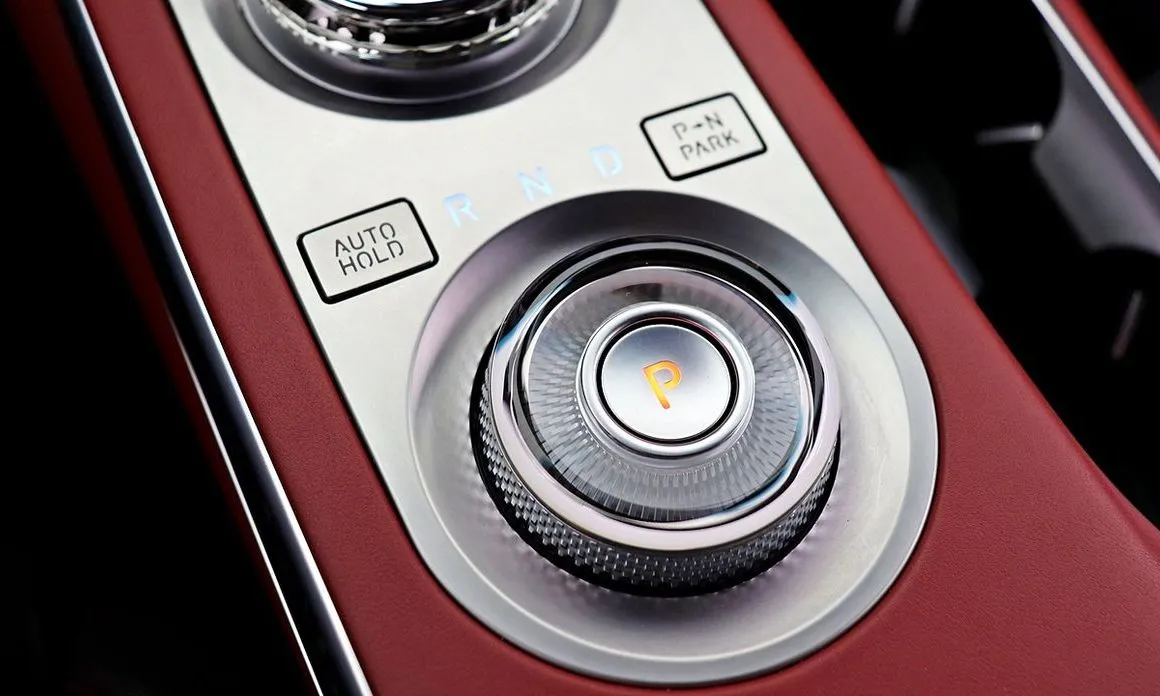 Genesis GV70 — фото 6