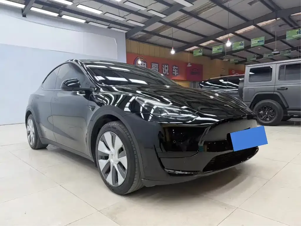 Tesla Model Y 2023 из CN, фото 3