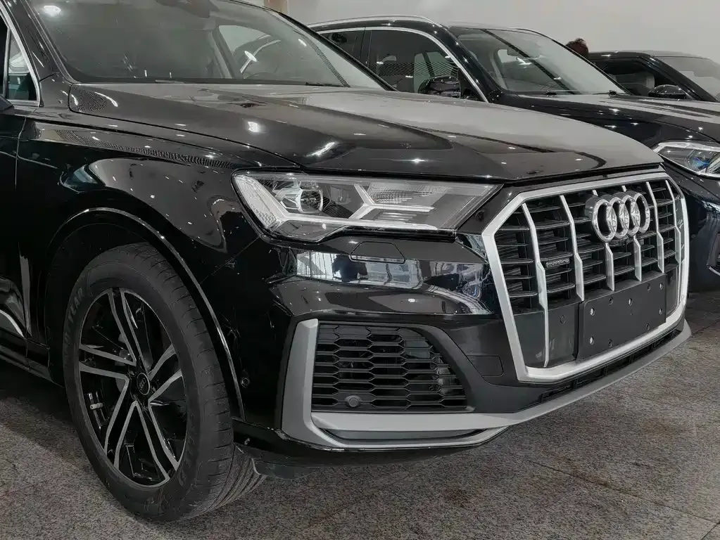 Audi Q7 2022 из CN, фото 5