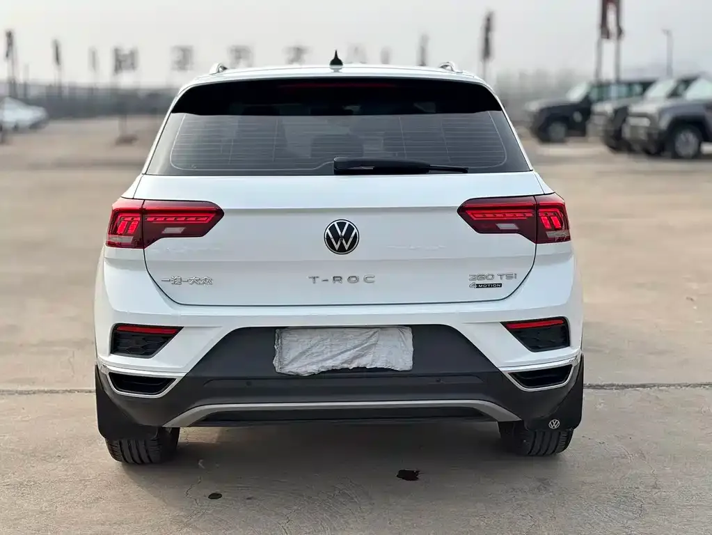 Volkswagen T-Roc — фото 3
