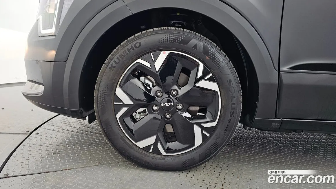 Kia Niro — фото 10