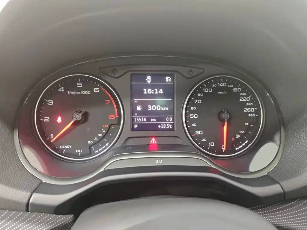 Audi Q2L 2025 из CN, фото 9