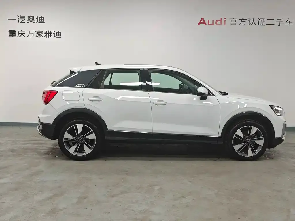 Audi Q2L 2025 из CN, фото 4