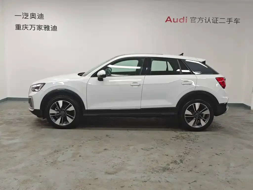 Audi Q2L 2025 из CN, фото 6