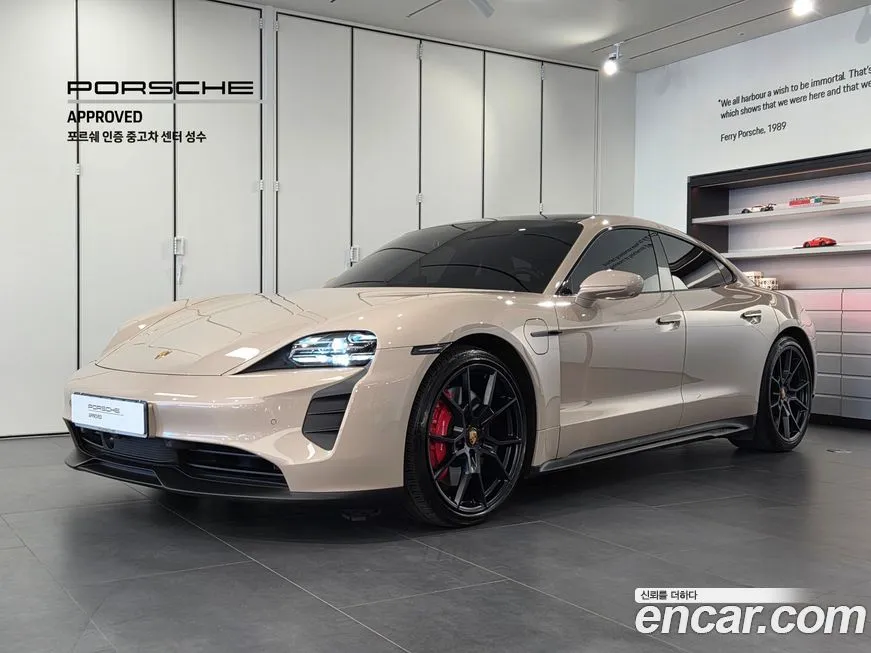 Porsche Taycan