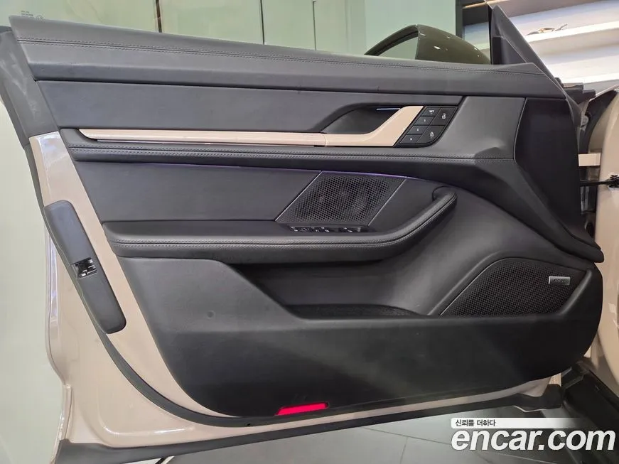 Porsche Taycan 2023 из KR, фото 10