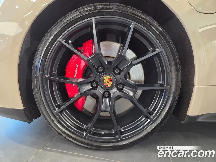 Porsche Taycan 2023 из KR, фото 7