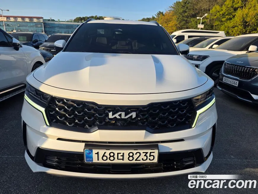 Kia Sorento — фото 9