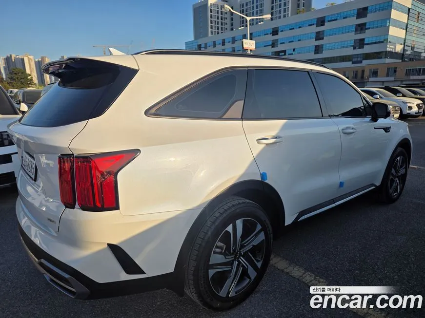 Kia Sorento — фото 6