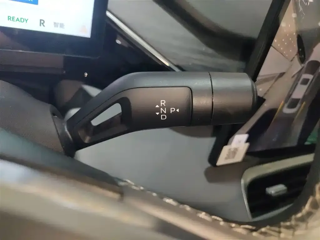 Geely Galaxy L6 2025 из CN, фото 2