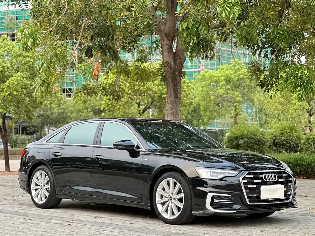 Audi A6L — фото 9