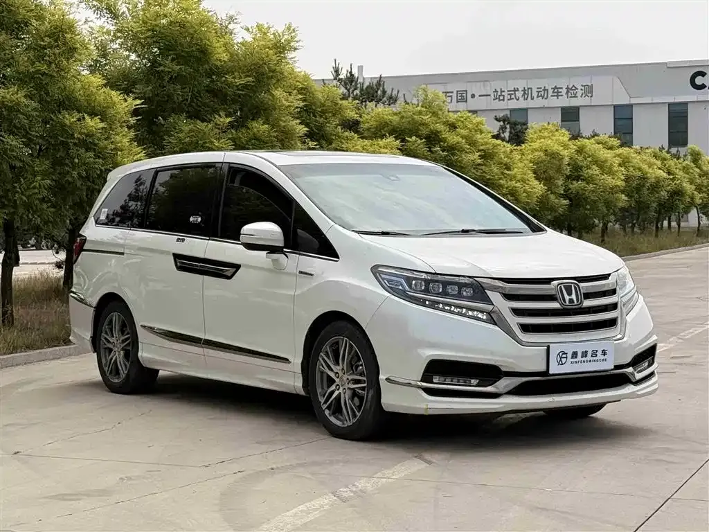 Honda Elysion 2021 из CN, фото 6