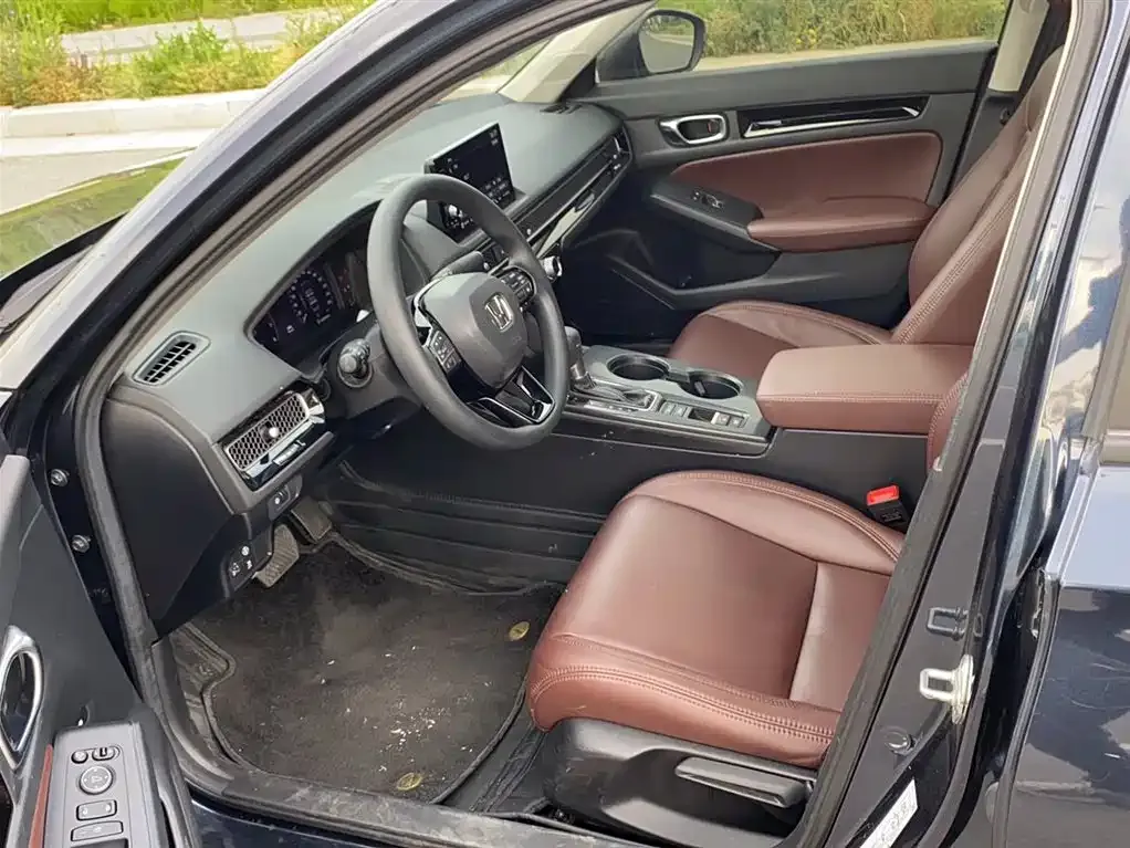 Honda Civic 2022 из CN, фото 2