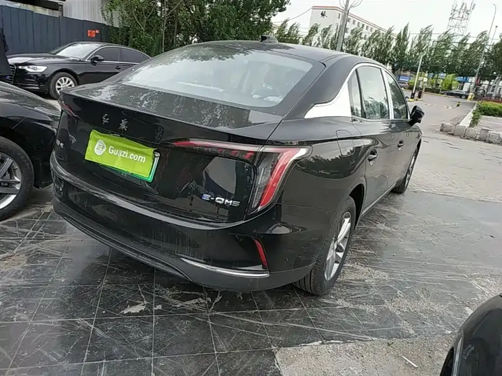 Hongqi E-QM5 — фото 8