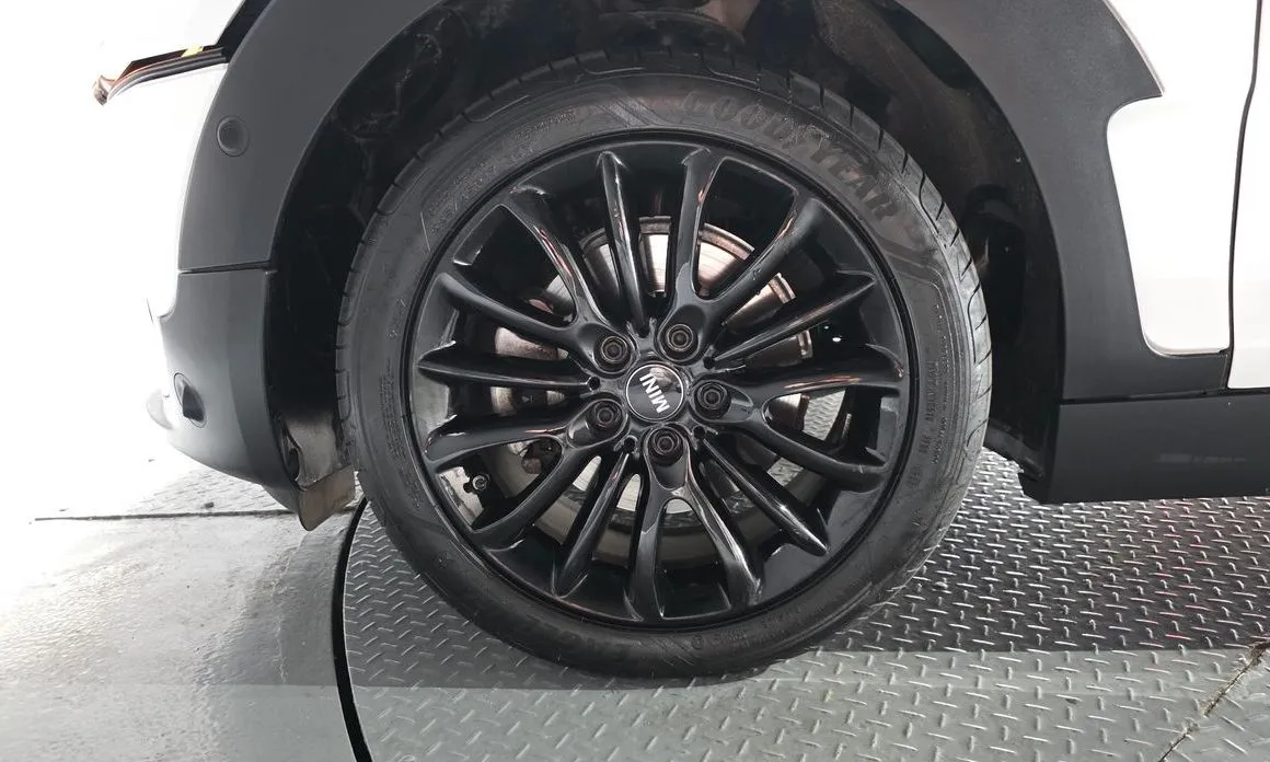 Mini Clubman — фото 10