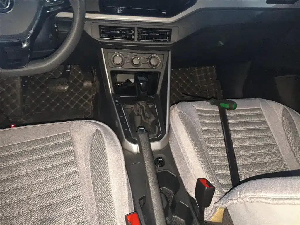 Volkswagen Polo 2023 из CN, фото 10