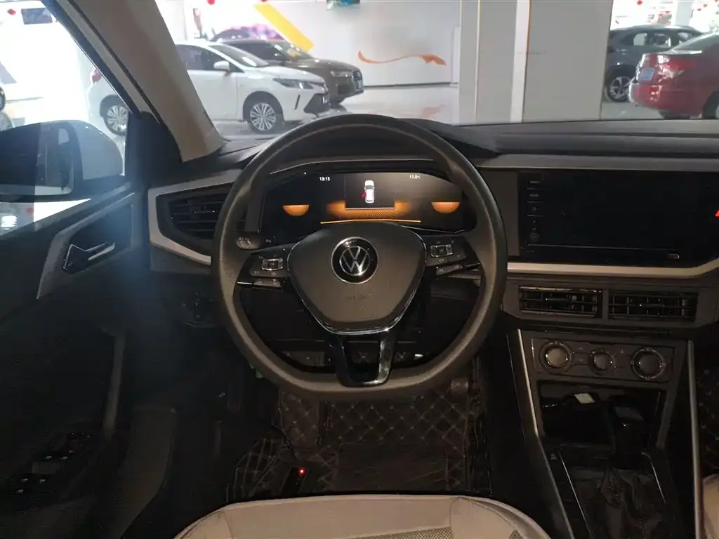 Volkswagen Polo 2023 из CN, фото 9