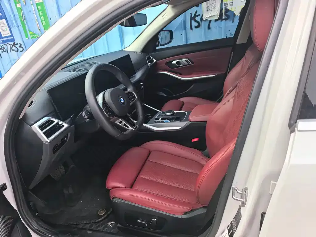 BMW i3 2025 из CN, фото 3