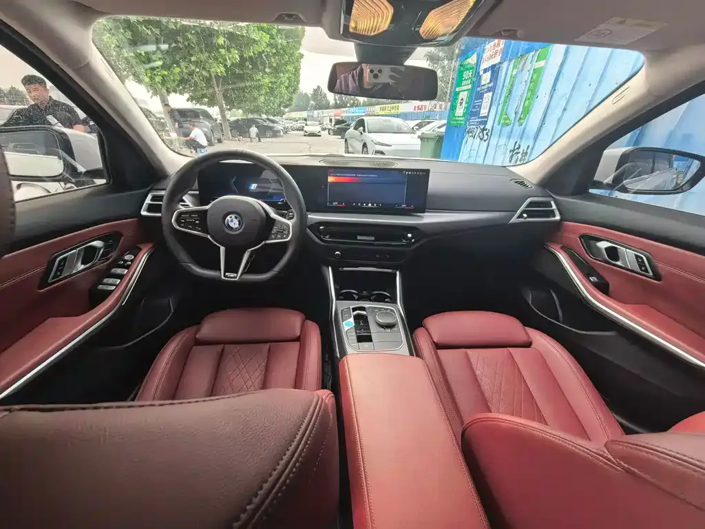 BMW i3 2025 из CN, фото 2