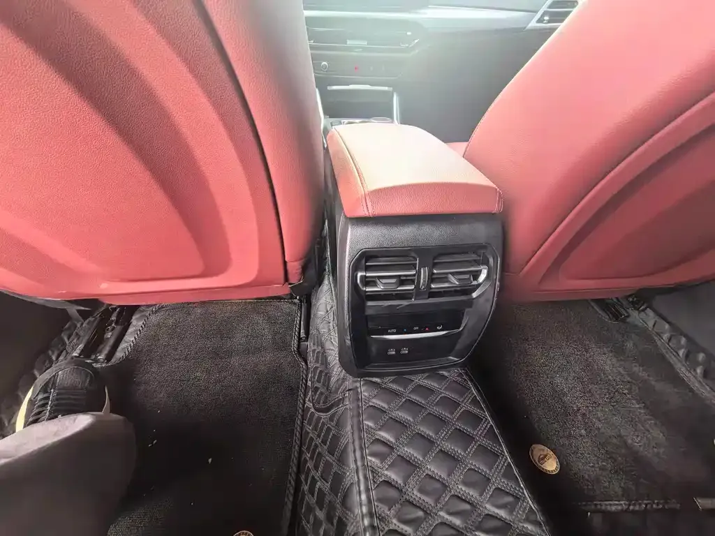 BMW i3 2025 из CN, фото 4