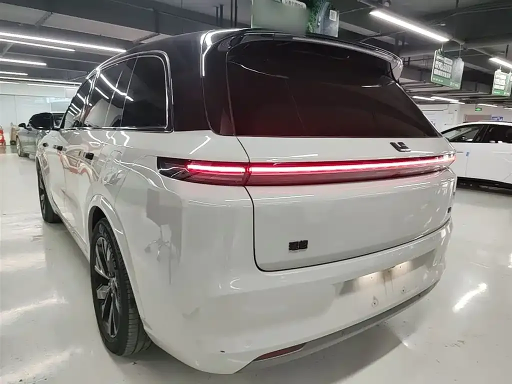 Li Auto L8 2023 из CN, фото 4