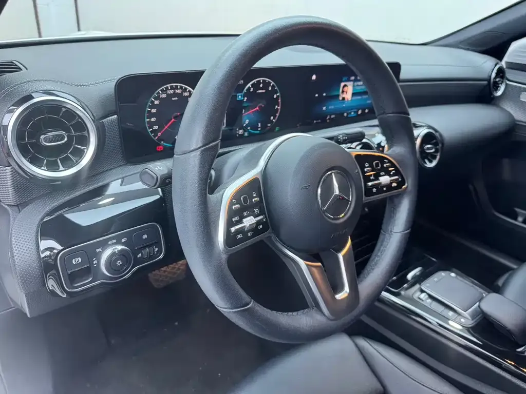 Mercedes-Benz A-Class 2022 из CN, фото 8