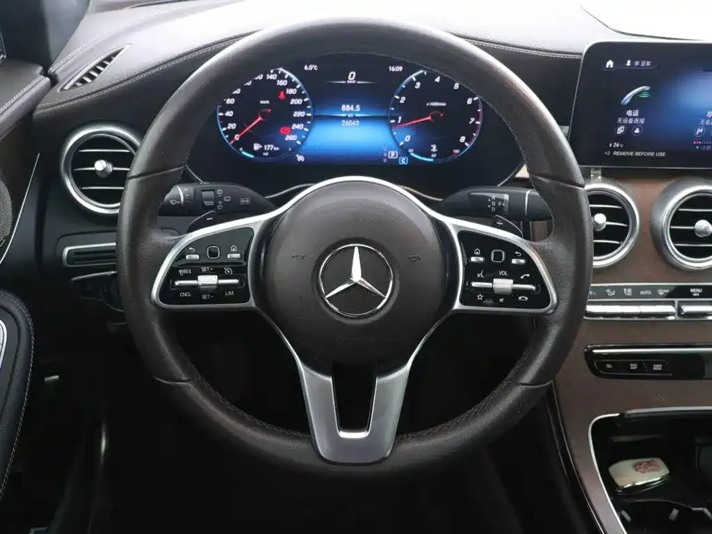 Mercedes-Benz GLC — фото 4