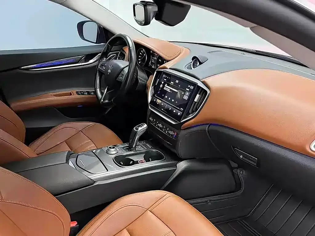 Maserati Ghibli — фото 9