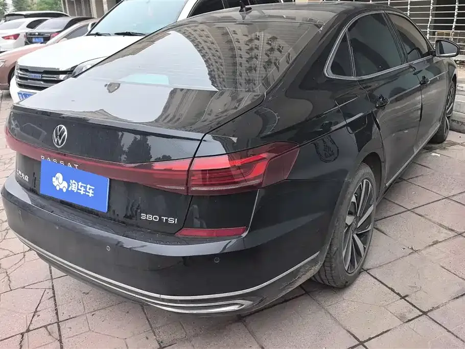 Volkswagen Passat — фото 5
