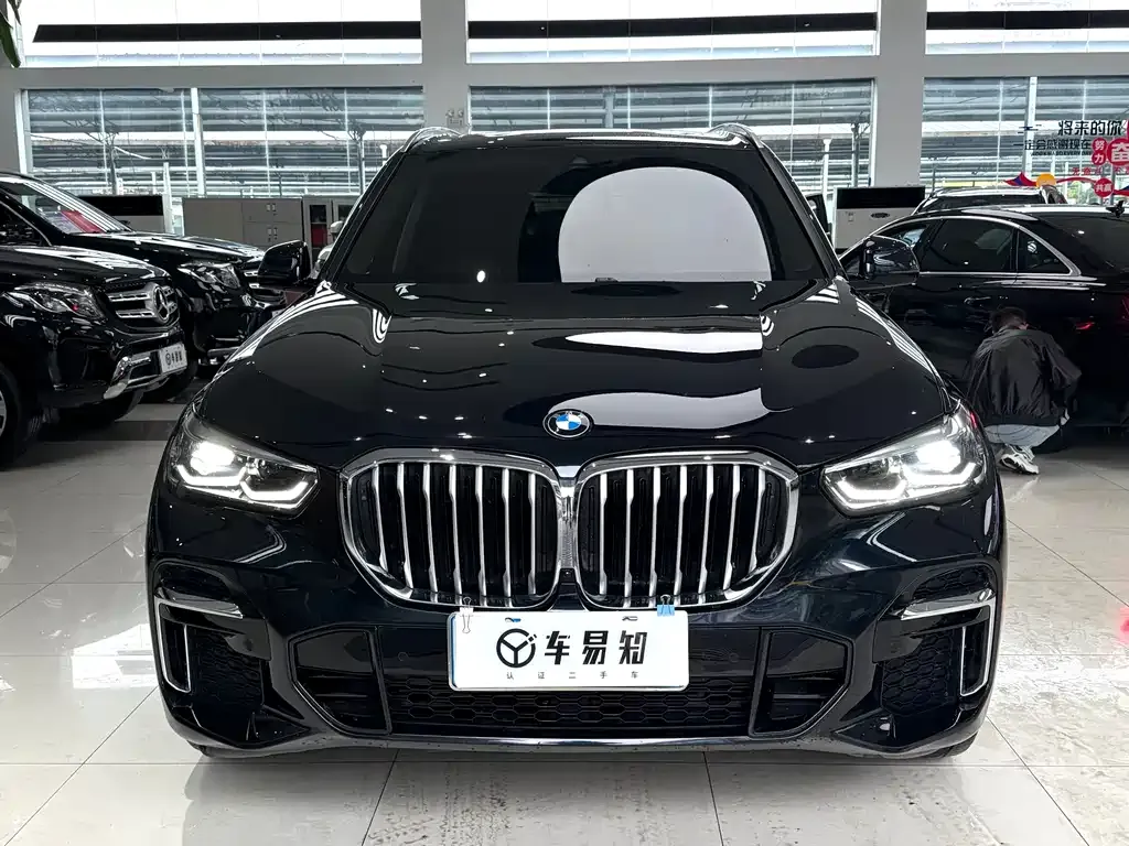BMW X5 — фото 9