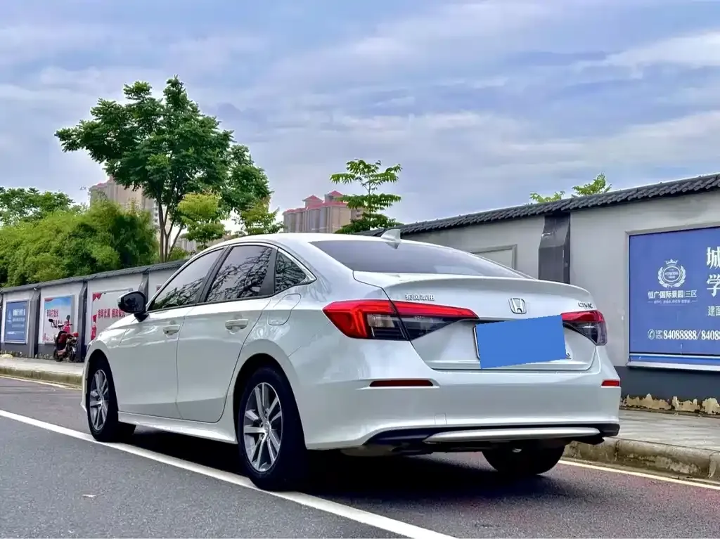 Honda Civic — фото 2
