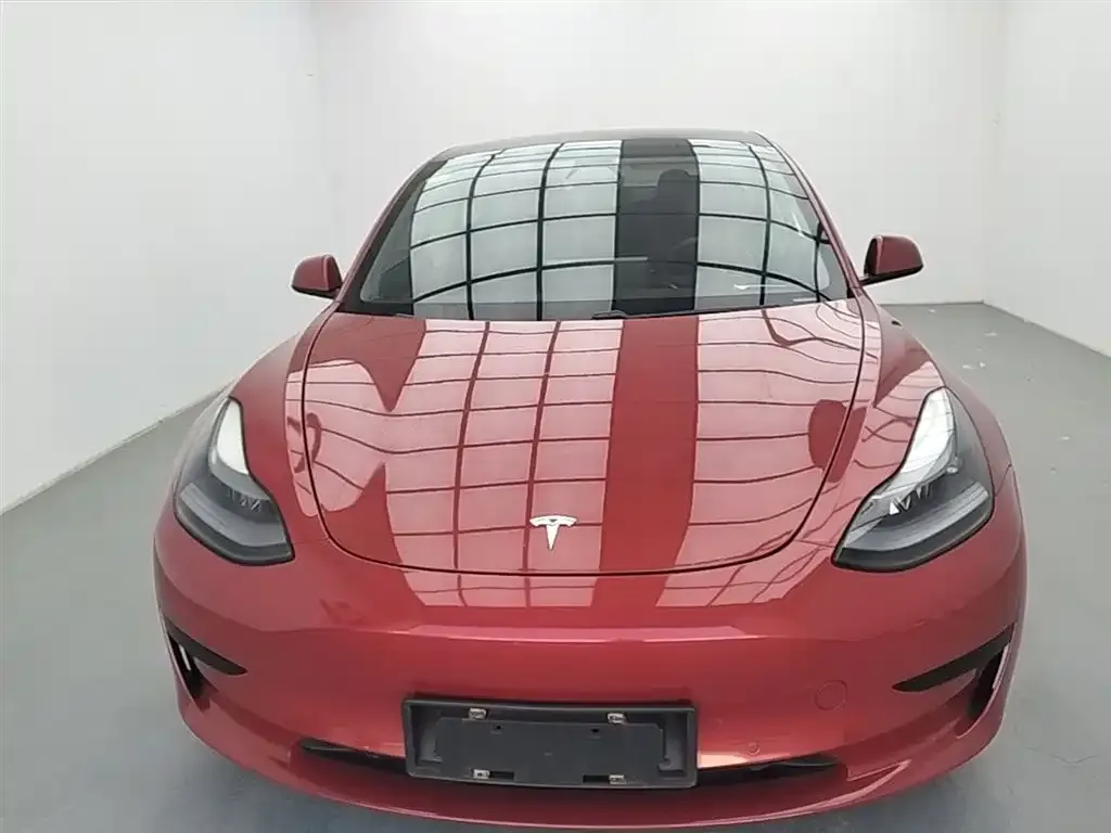 Tesla Model 3 — фото 5
