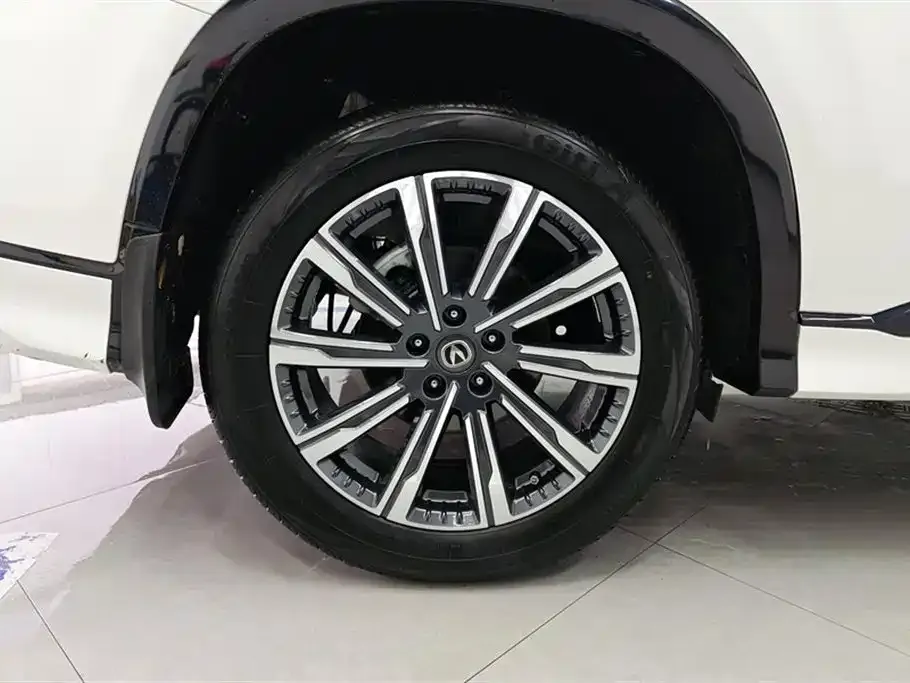 Changan CS75PLUS — фото 3