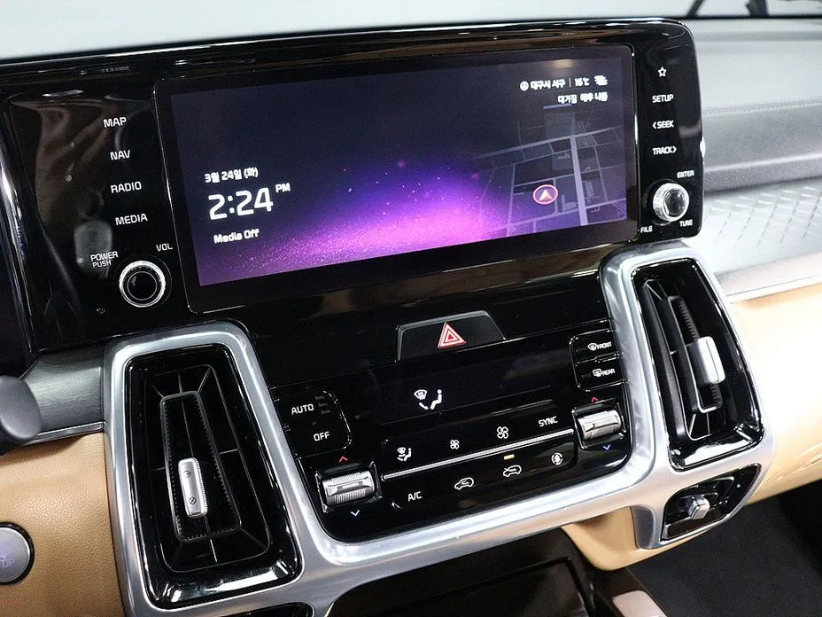 Kia Sorento — фото 10
