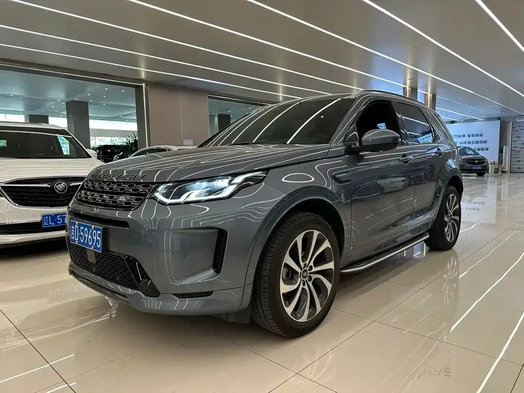 Land Rover Discovery Sport — фото 1