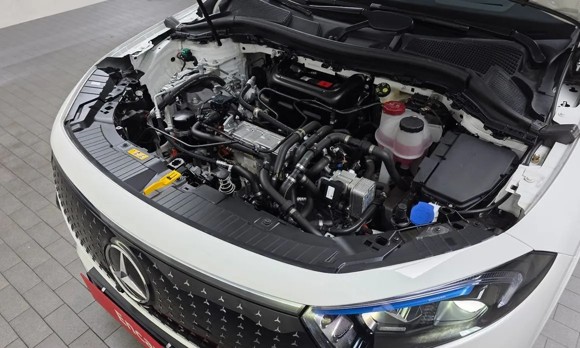 Mercedes-Benz EQA 2025 из KR, фото 10