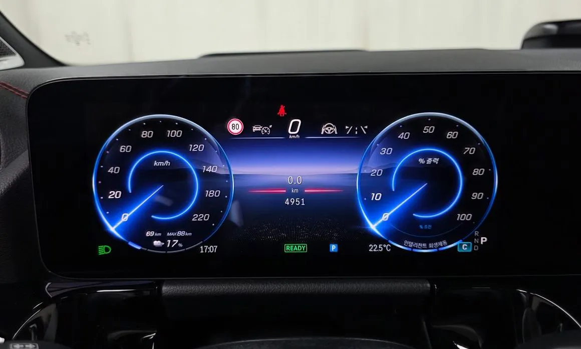 Mercedes-Benz EQA 2025 из KR, фото 7