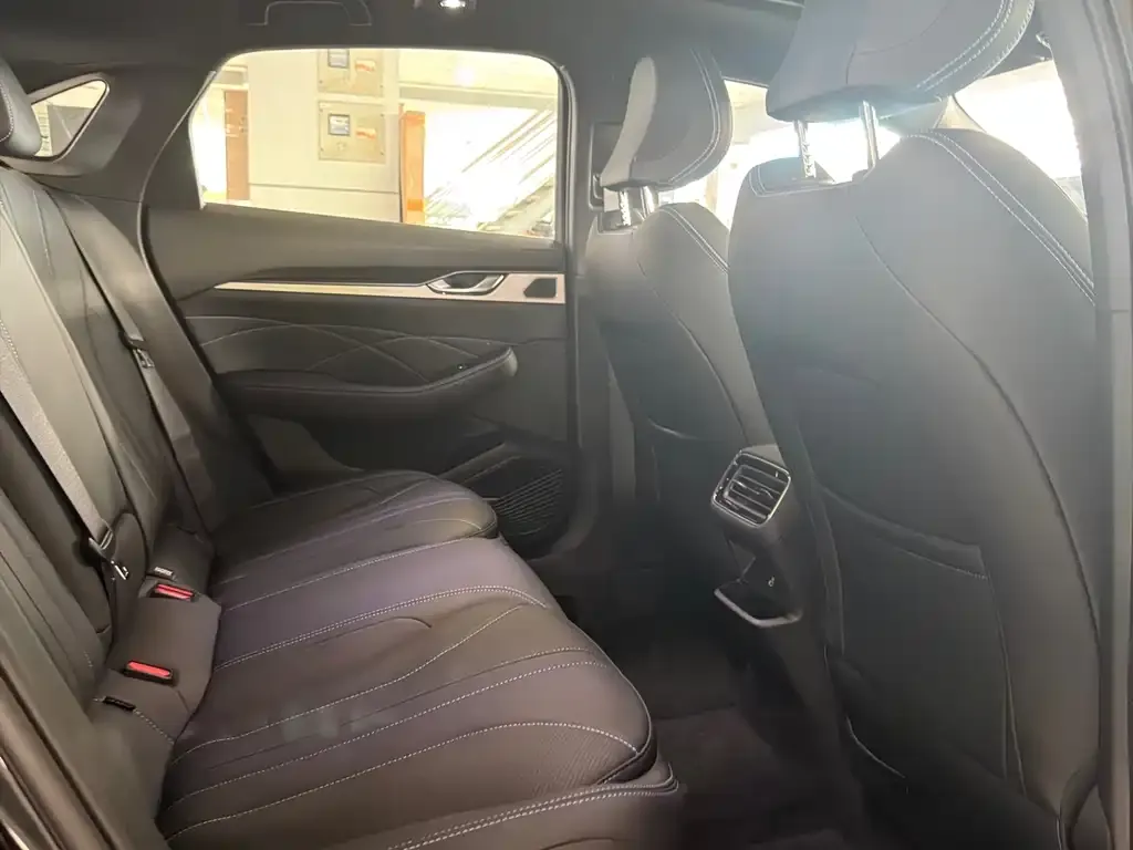 Geely Xingrui 2026 из CN, фото 2