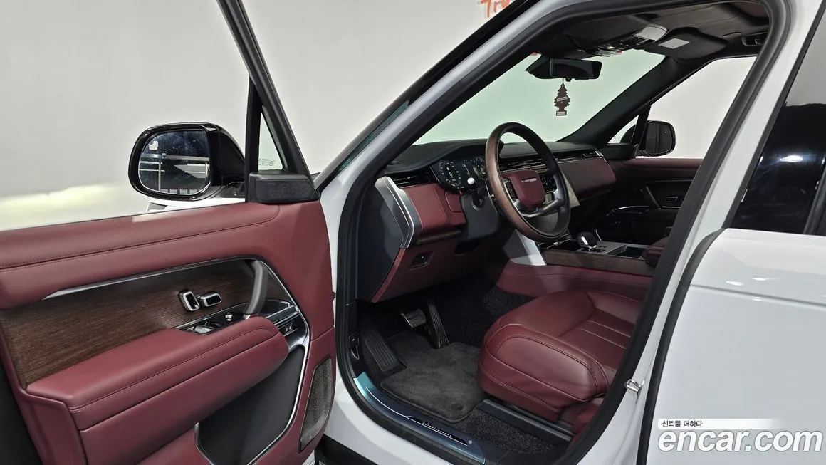 Land Rover Range Rover 2025 из KR, фото 9