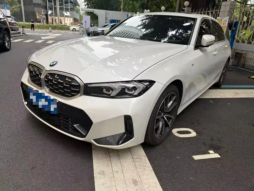 BMW 3 Series — фото 1